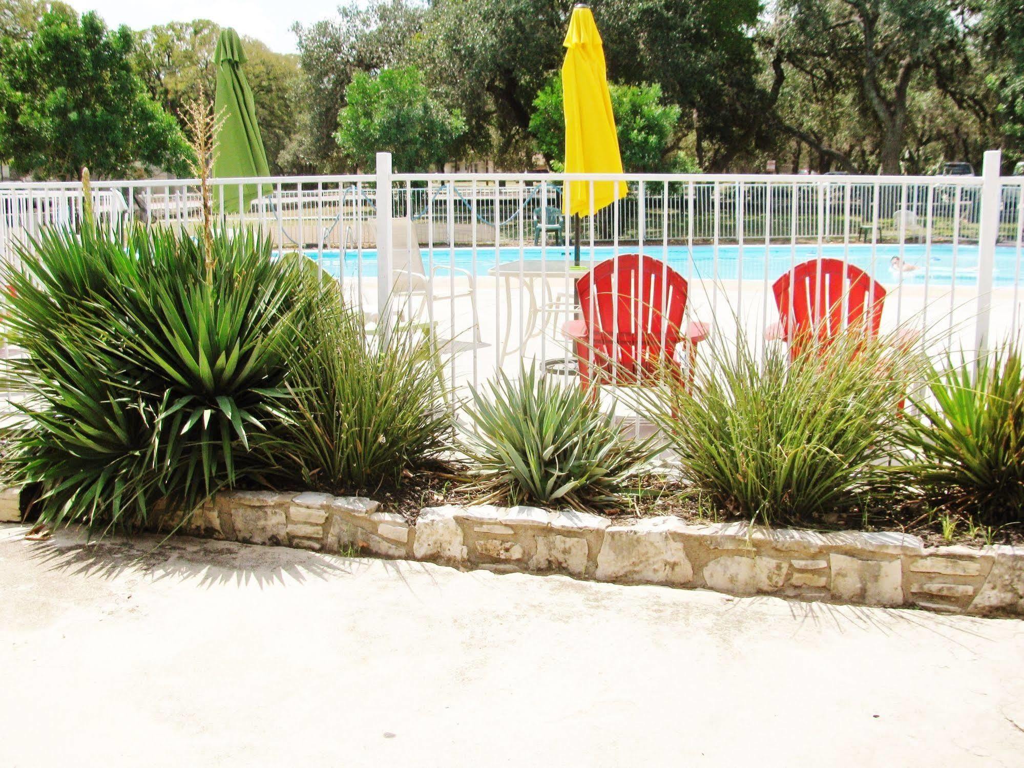 The Lodge At Cypress Falls Wimberley Buitenkant foto
