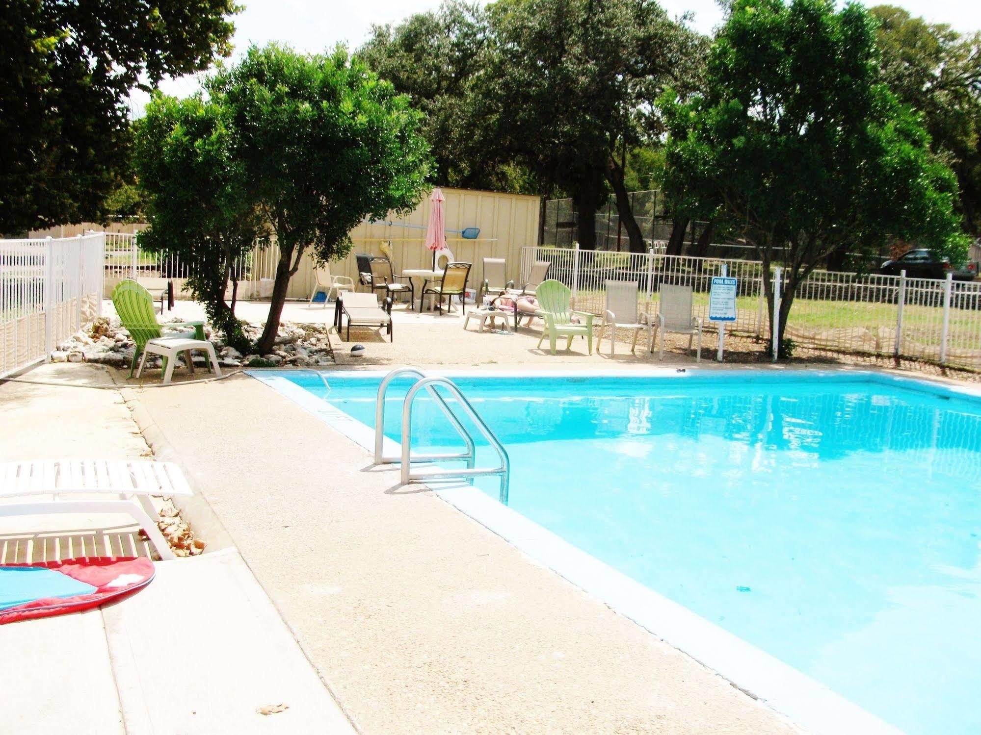 The Lodge At Cypress Falls Wimberley Buitenkant foto