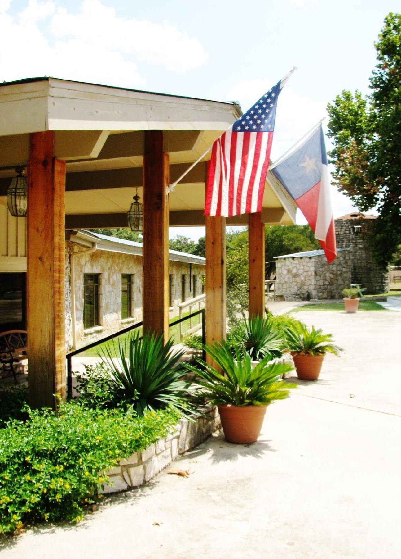 The Lodge At Cypress Falls Wimberley Buitenkant foto