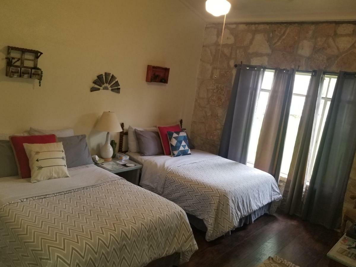 The Lodge At Cypress Falls Wimberley Buitenkant foto
